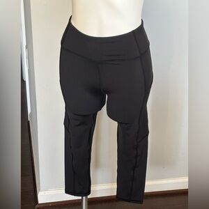 Black Rose Black Capri Leggings NIP